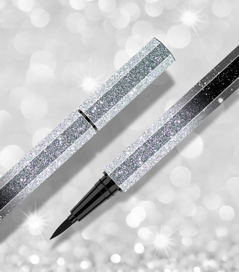 قلم تحديد العيون